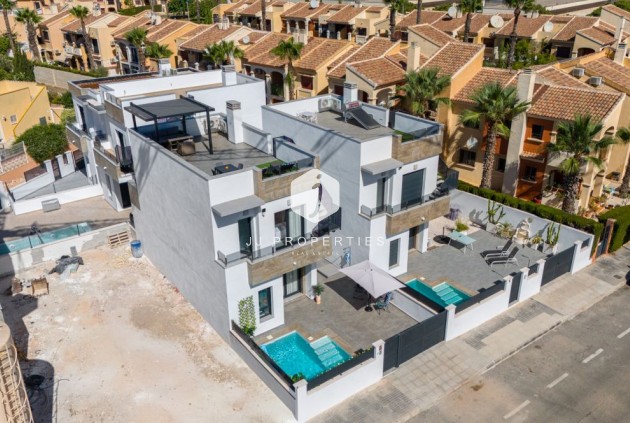 Tweedehands - Villa -
Torrevieja - Costa Blanca