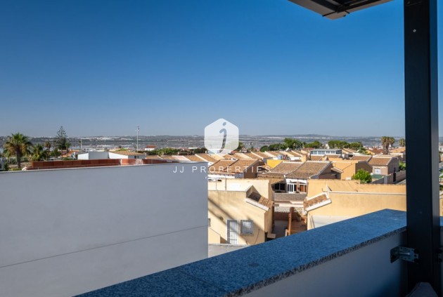 Tweedehands - Villa -
Torrevieja - Costa Blanca