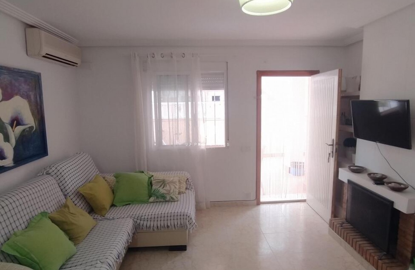 Tweedehands - Bungalow -
Torrevieja - LA VELETA MAR AZUL