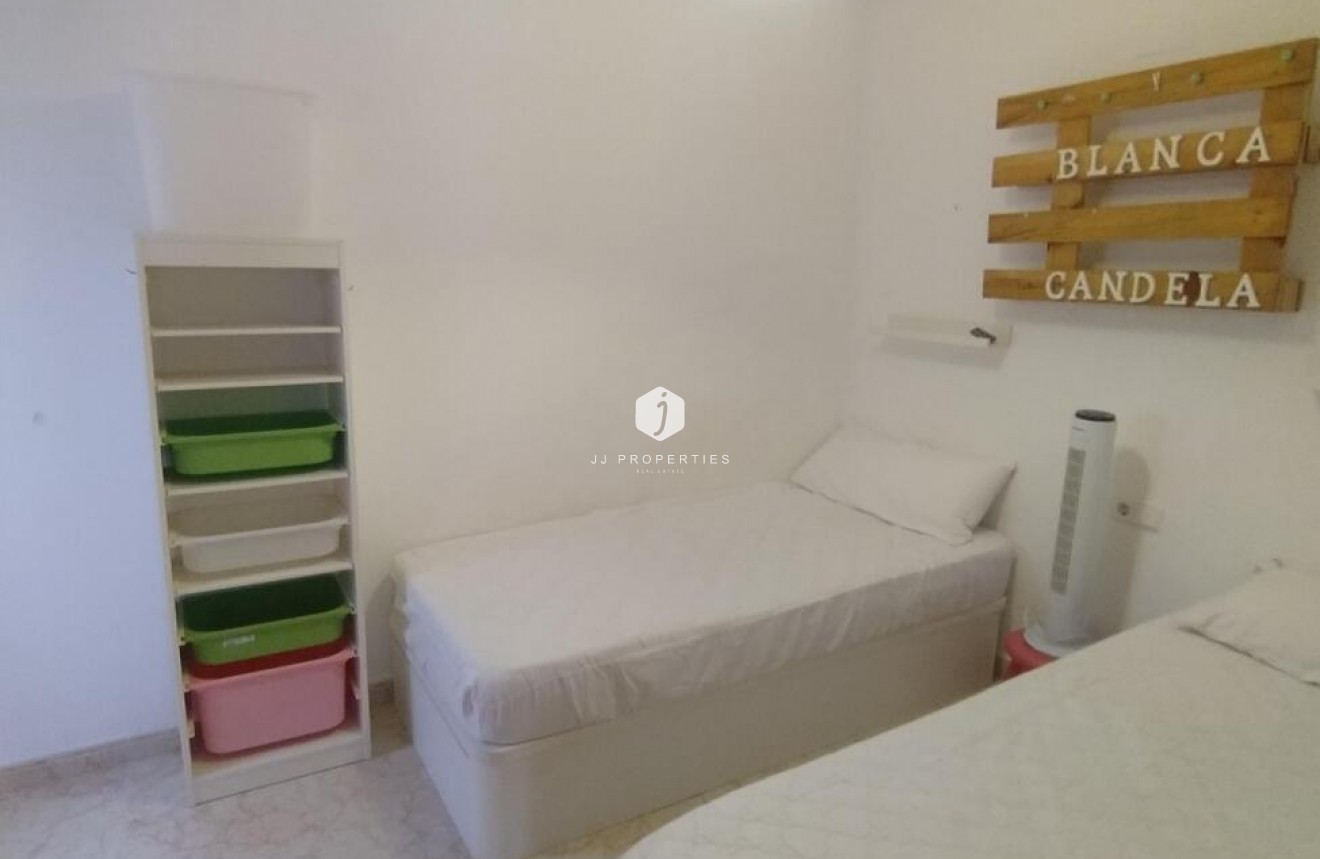 Tweedehands - Bungalow -
Torrevieja - LA VELETA MAR AZUL