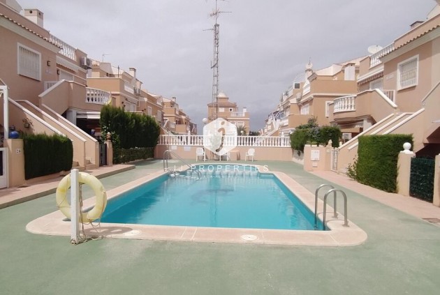 Tweedehands - Bungalow -
Torrevieja - LA VELETA MAR AZUL