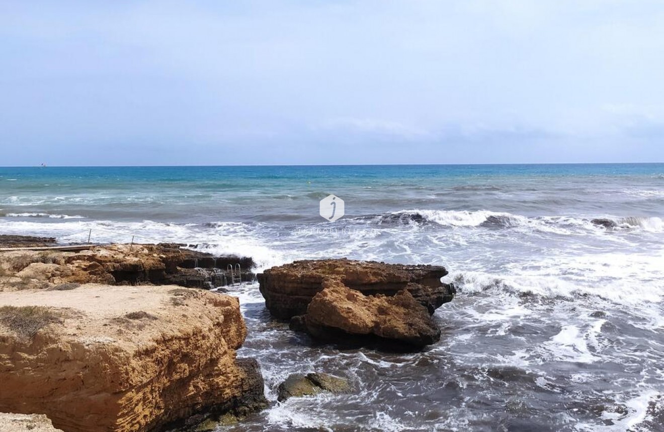 Tweedehands - Bungalow -
Torrevieja - LA VELETA MAR AZUL