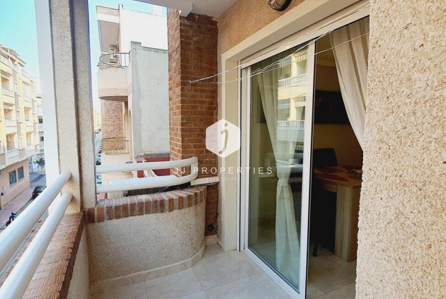 Segunda mano - Apartamento / piso -
Torrevieja - Centro