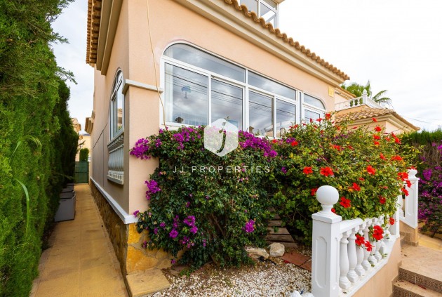 Tweedehands - Villa -
Orihuela Costa - Villamartín-las Filipinas