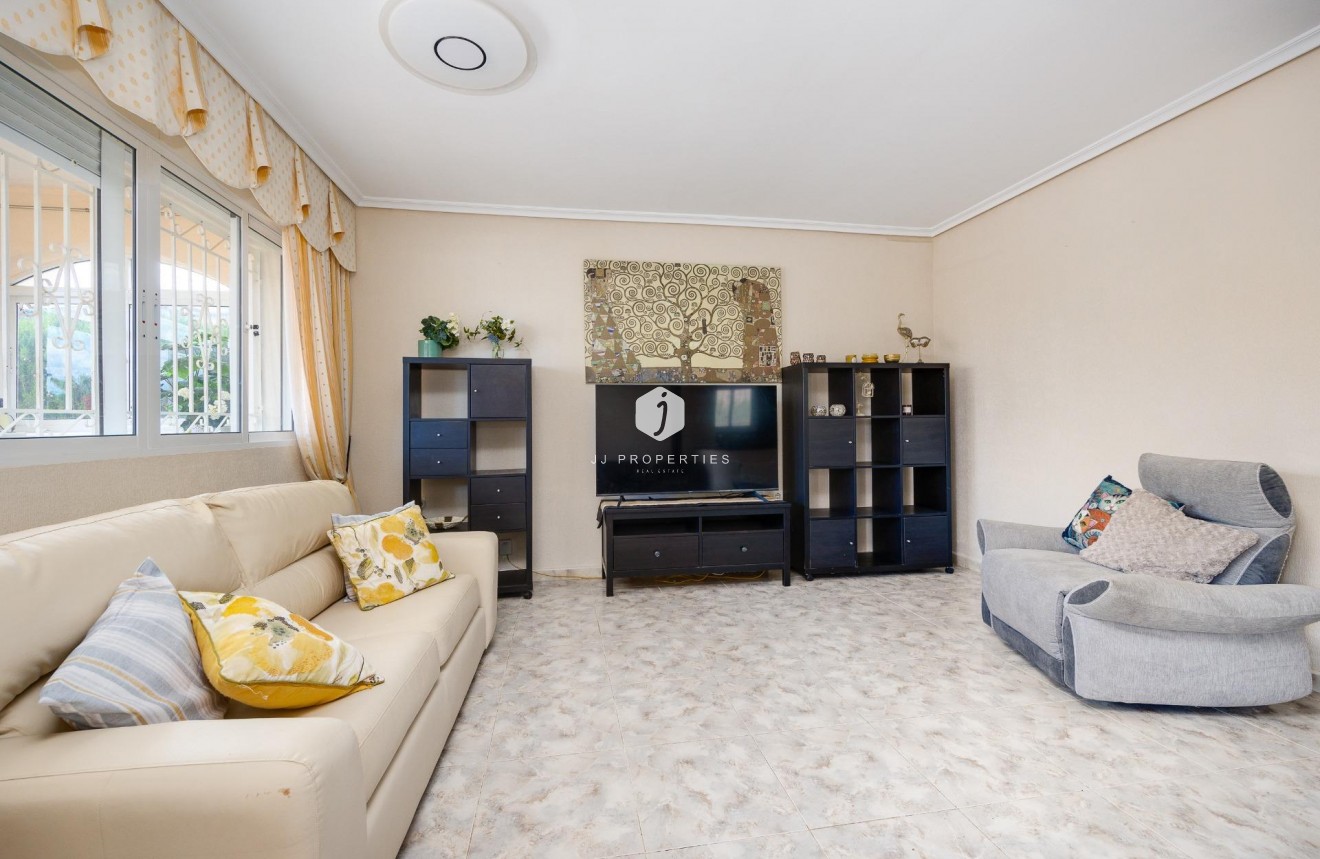 Tweedehands - Villa -
Orihuela Costa - Villamartín-las Filipinas