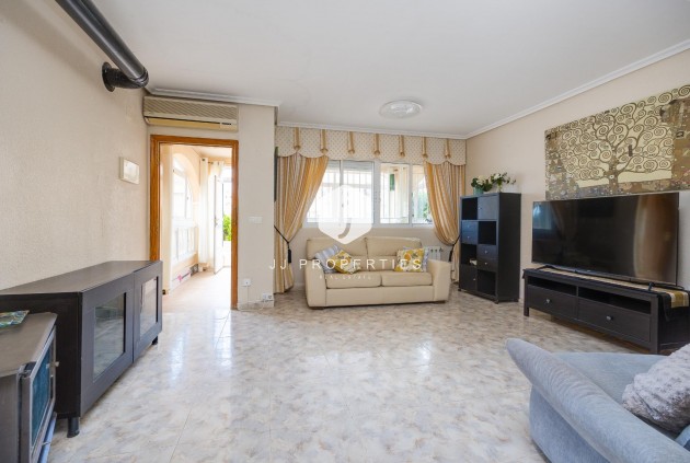 Tweedehands - Villa -
Orihuela Costa - Villamartín-las Filipinas