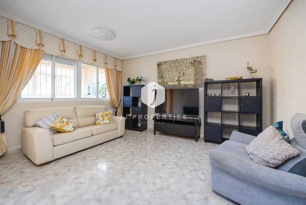 Tweedehands - Villa -
Orihuela Costa - Villamartín-las Filipinas