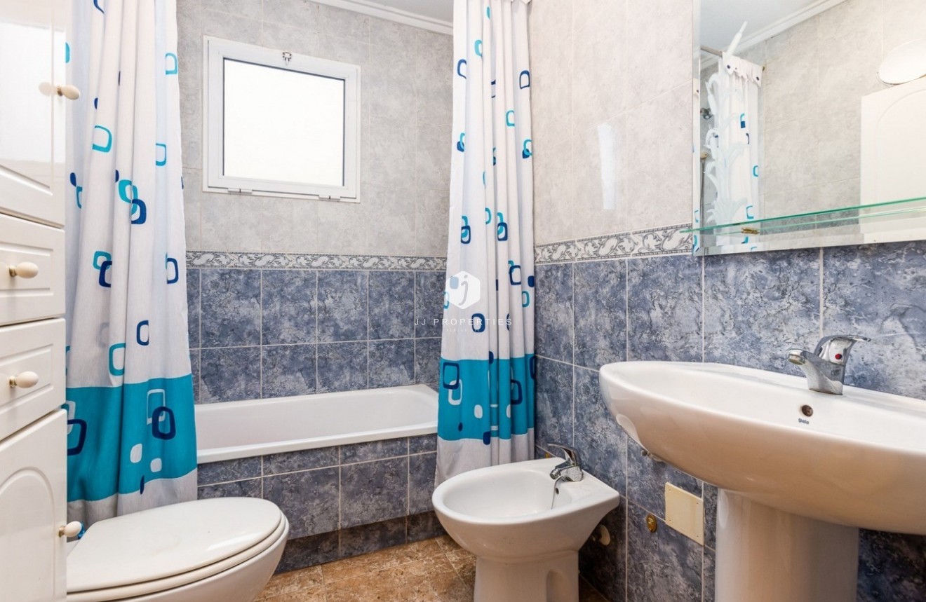 Tweedehands - Appartement / flat -
Torrevieja - Costa Blanca