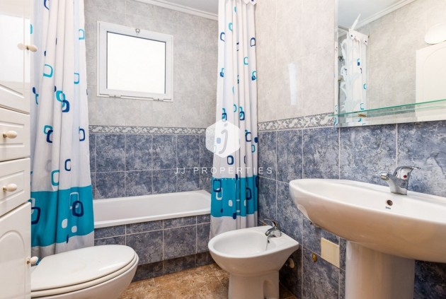 Tweedehands - Appartement / flat -
Torrevieja - Costa Blanca