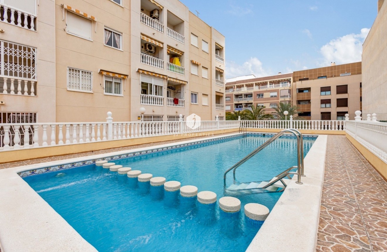 Tweedehands - Appartement / flat -
Torrevieja - Costa Blanca