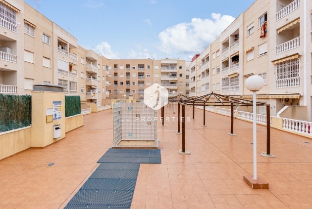 Tweedehands - Appartement / flat -
Torrevieja - Costa Blanca