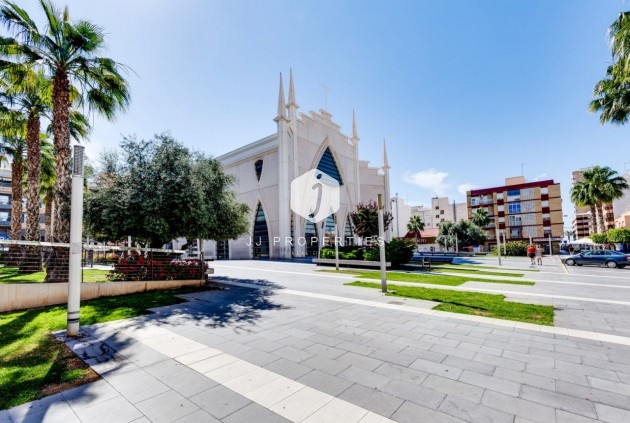 Tweedehands - Appartement / flat -
Torrevieja - Costa Blanca