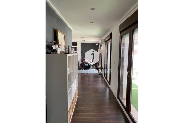 Tweedehands - Villa -
Torrevieja - Centro - Muelle Pesquero