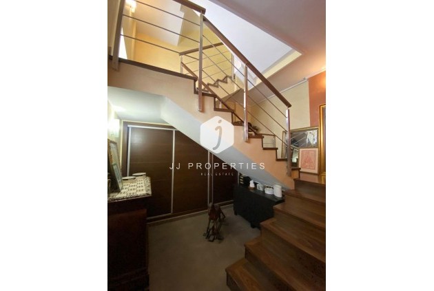 Tweedehands - Villa -
Torrevieja - Centro - Muelle Pesquero