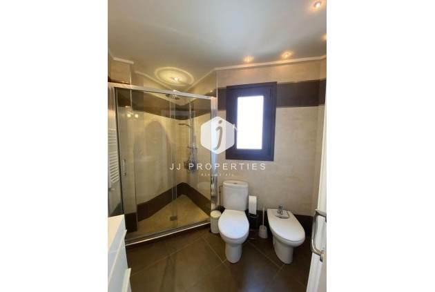 Tweedehands - Villa -
Torrevieja - Centro - Muelle Pesquero