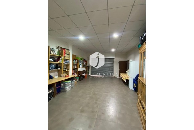 Tweedehands - Villa -
Torrevieja - Centro - Muelle Pesquero