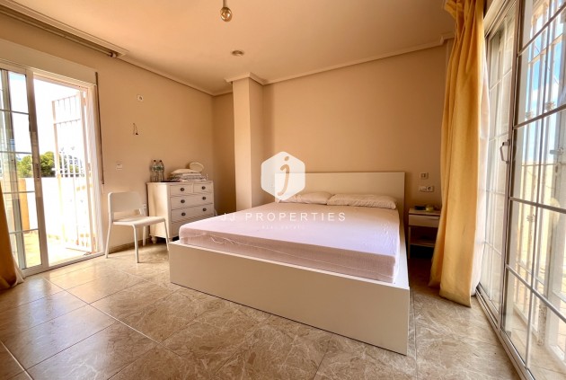 Tweedehands - Villa -
La Zenia - Costa Blanca