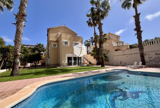 Tweedehands - Villa -
La Zenia - Costa Blanca