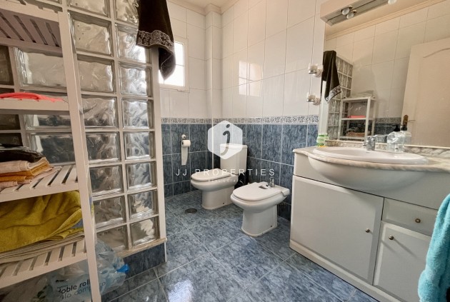 Tweedehands - Villa -
La Zenia - Costa Blanca