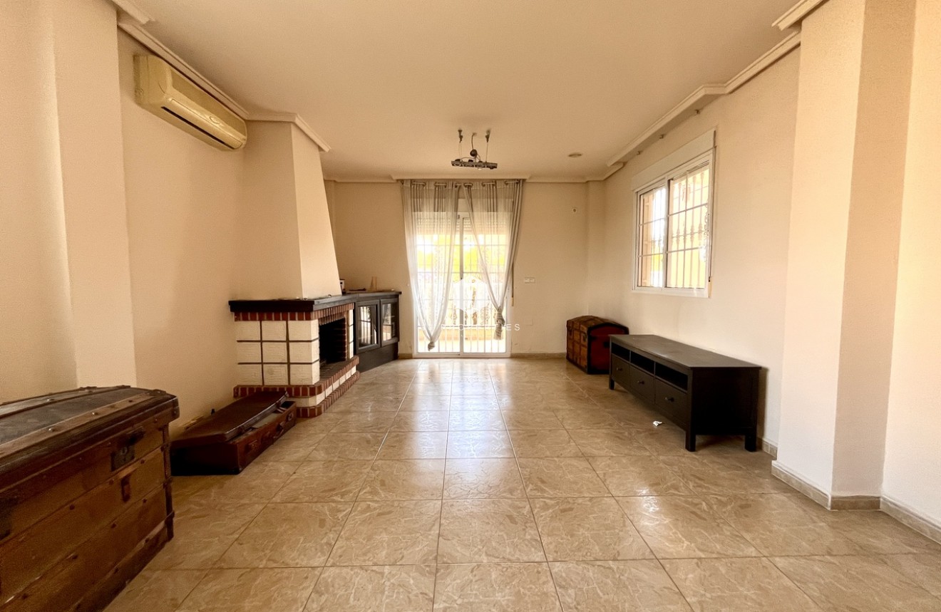 Tweedehands - Villa -
La Zenia - Costa Blanca