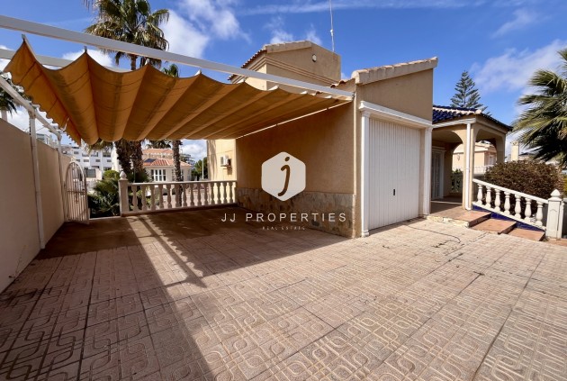 Tweedehands - Villa -
La Zenia - Costa Blanca