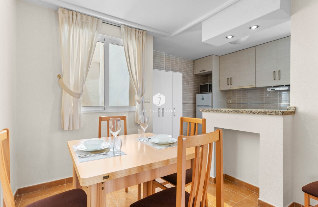 Tweedehands - Appartement / flat -
Torrevieja - Costa Blanca