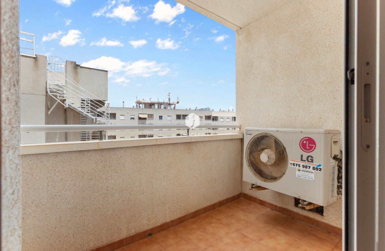 Tweedehands - Appartement / flat -
Torrevieja - Costa Blanca