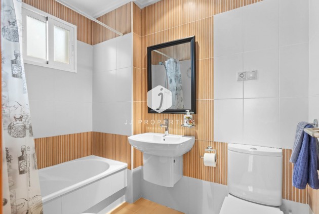 Tweedehands - Appartement / flat -
Torrevieja - Costa Blanca