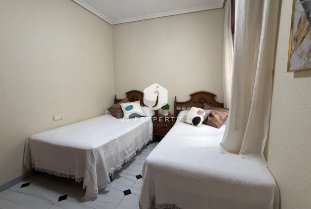 Tweedehands - Appartement / flat -
Torrevieja - Costa Blanca