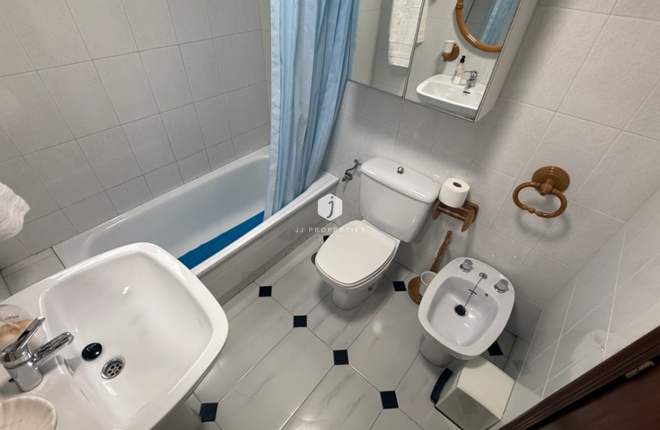 Tweedehands - Appartement / flat -
Torrevieja - Costa Blanca