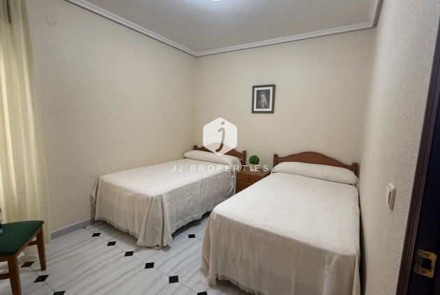 Tweedehands - Appartement / flat -
Torrevieja - Costa Blanca