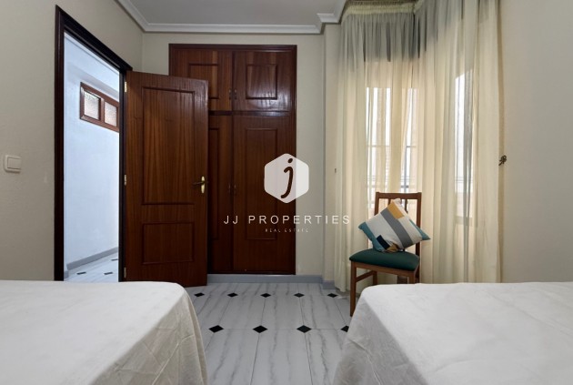 Tweedehands - Appartement / flat -
Torrevieja - Costa Blanca