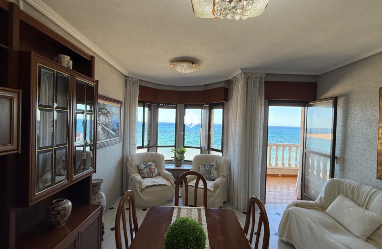 Tweedehands - Appartement / flat -
Torrevieja - Costa Blanca