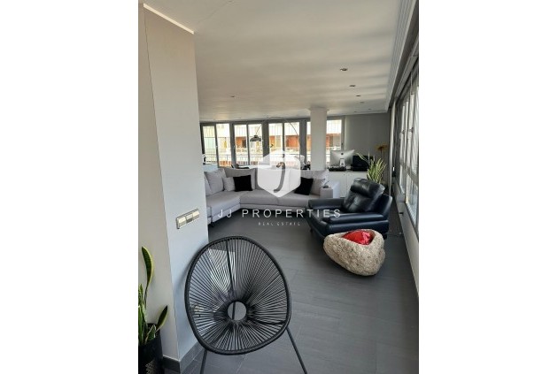 Tweedehands - Penthouse -
Torrevieja - El Acequión - Los Náufragos