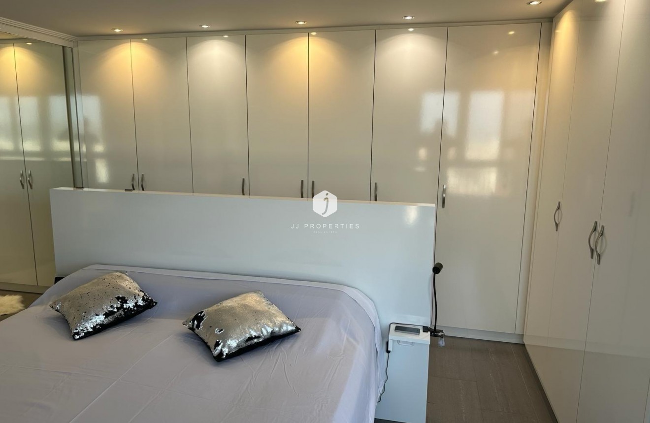 Tweedehands - Penthouse -
Torrevieja - El Acequión - Los Náufragos