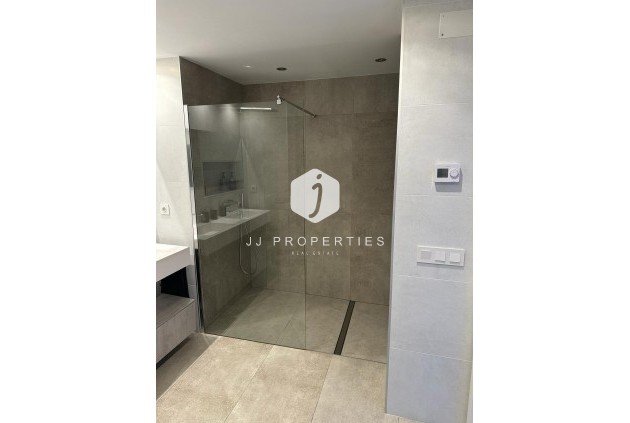 Tweedehands - Penthouse -
Torrevieja - El Acequión - Los Náufragos