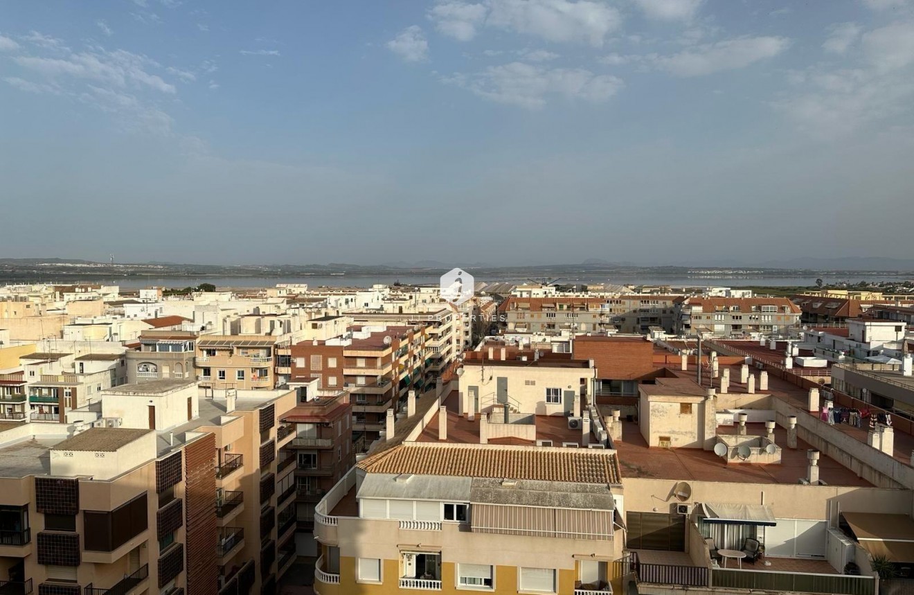 Tweedehands - Penthouse -
Torrevieja - El Acequión - Los Náufragos