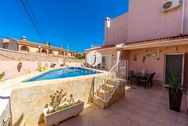 Tweedehands - Chalet -
Torrevieja - Los Frutales/ La Rosaleda