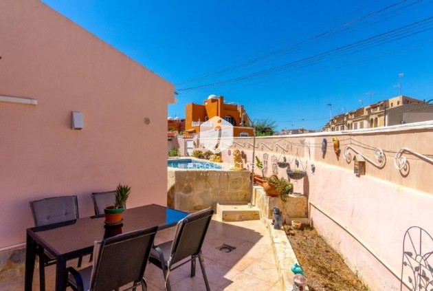 Tweedehands - Chalet -
Torrevieja - Los Frutales/ La Rosaleda