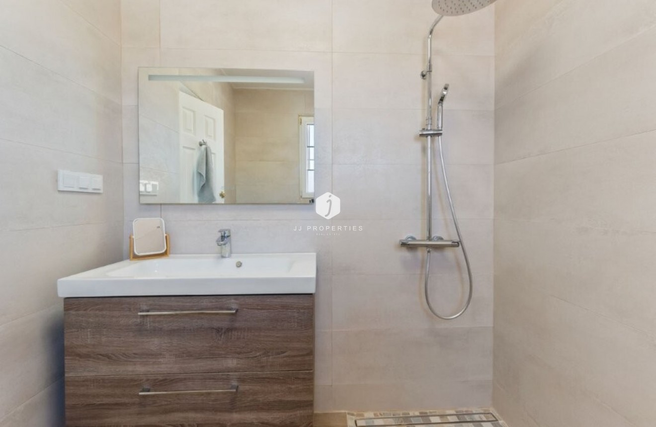 Tweedehands - Chalet -
Torrevieja - Los Frutales/ La Rosaleda