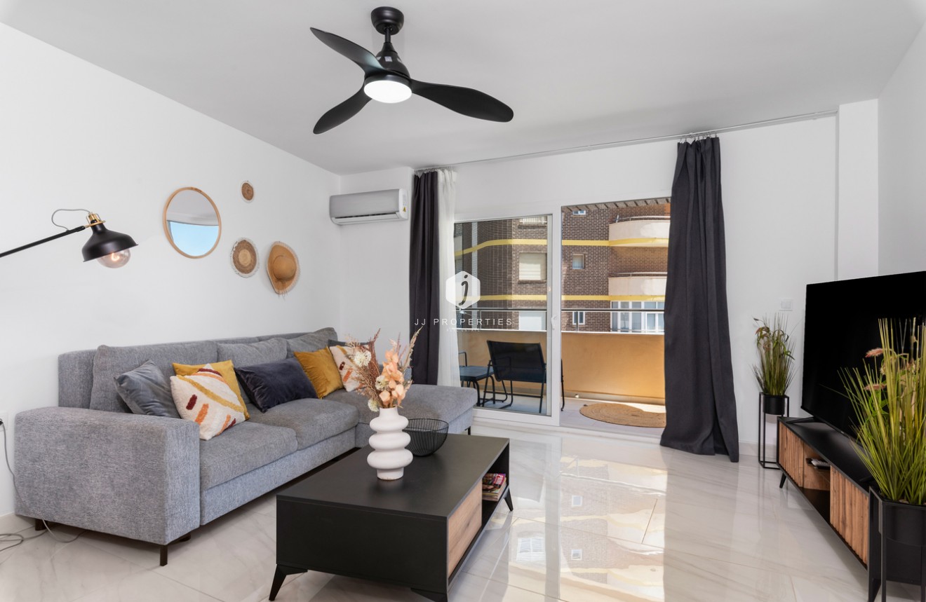 Tweedehands - Appartement / flat -
La Zenia - Costa Blanca