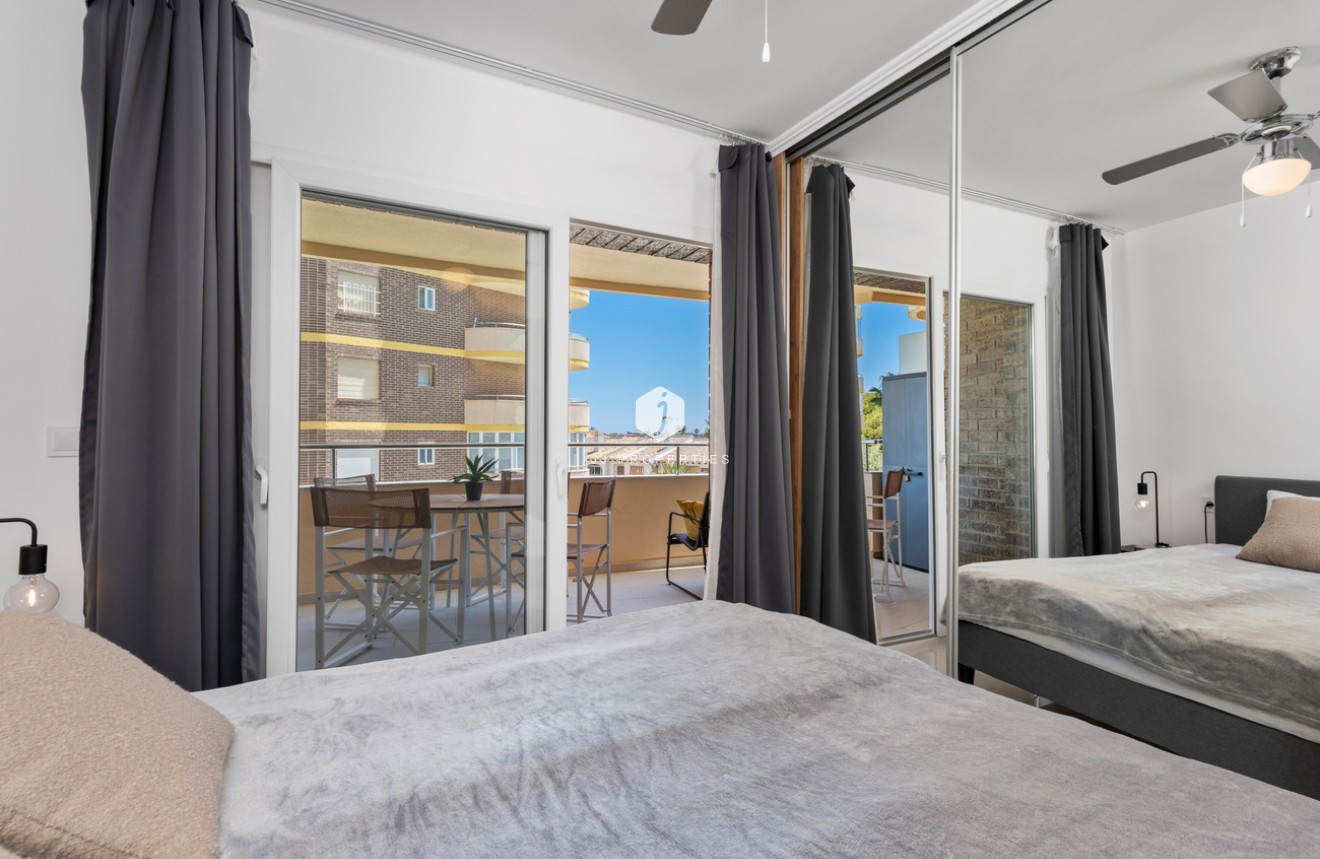 Tweedehands - Appartement / flat -
La Zenia - Costa Blanca