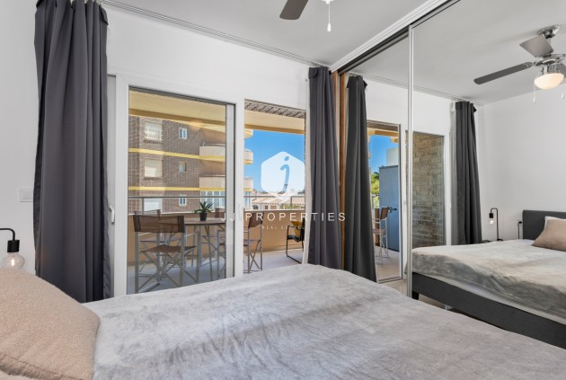 Tweedehands - Appartement / flat -
La Zenia - Costa Blanca