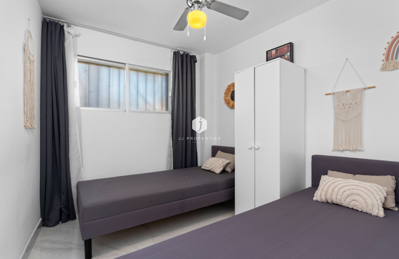 Tweedehands - Appartement / flat -
La Zenia - Costa Blanca