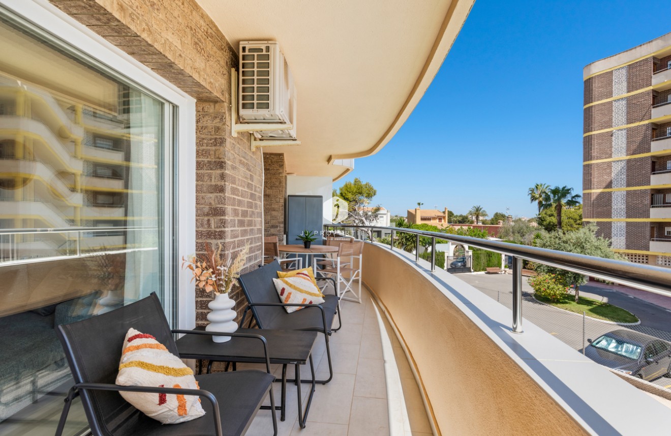 Tweedehands - Appartement / flat -
La Zenia - Costa Blanca