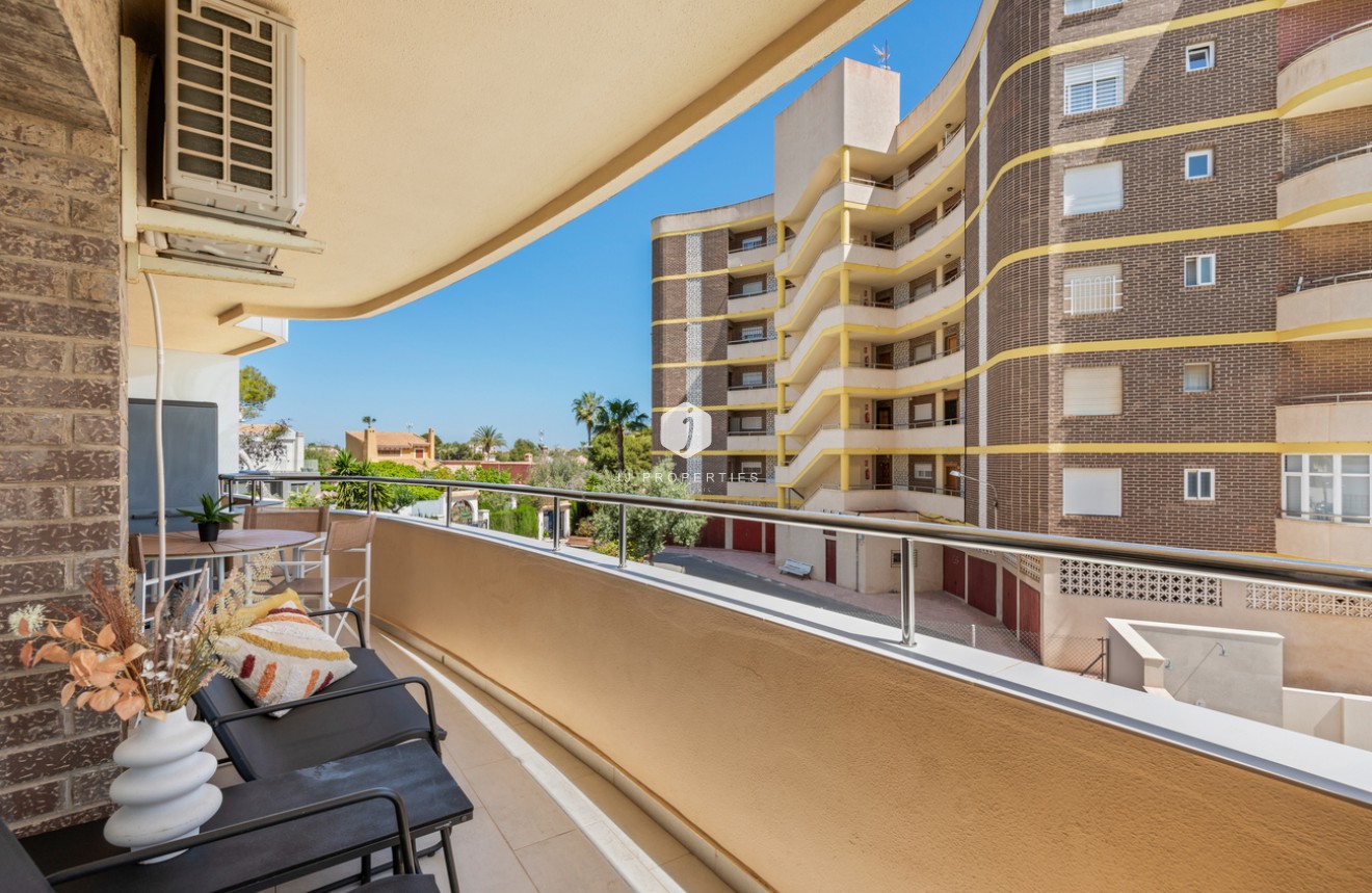 Tweedehands - Appartement / flat -
La Zenia - Costa Blanca