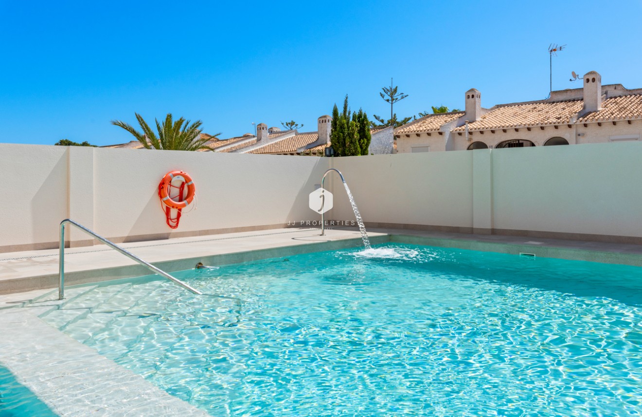 Tweedehands - Appartement / flat -
La Zenia - Costa Blanca