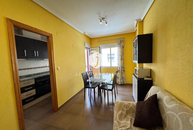 Tweedehands - Appartement / flat -
Torrevieja - Costa Blanca