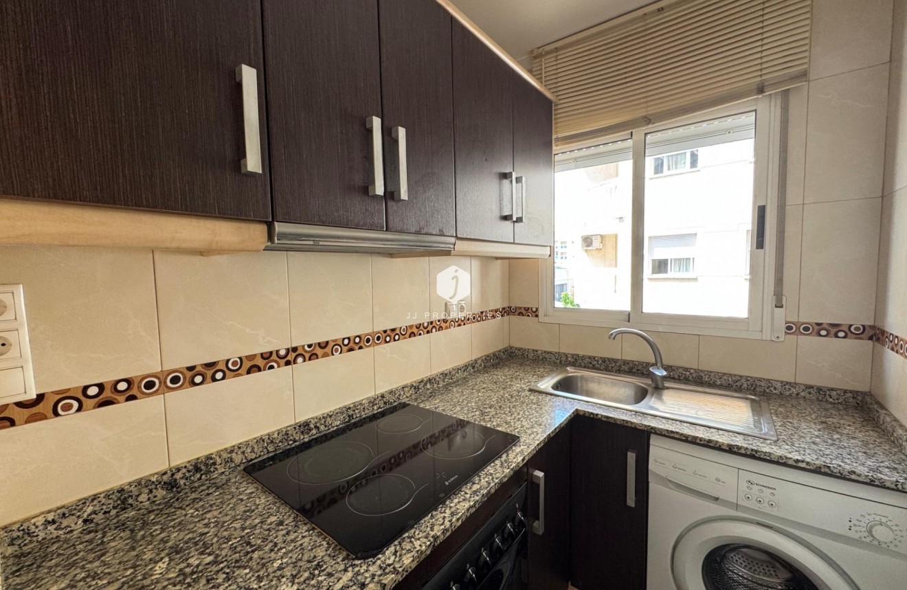 Tweedehands - Appartement / flat -
Torrevieja - Costa Blanca