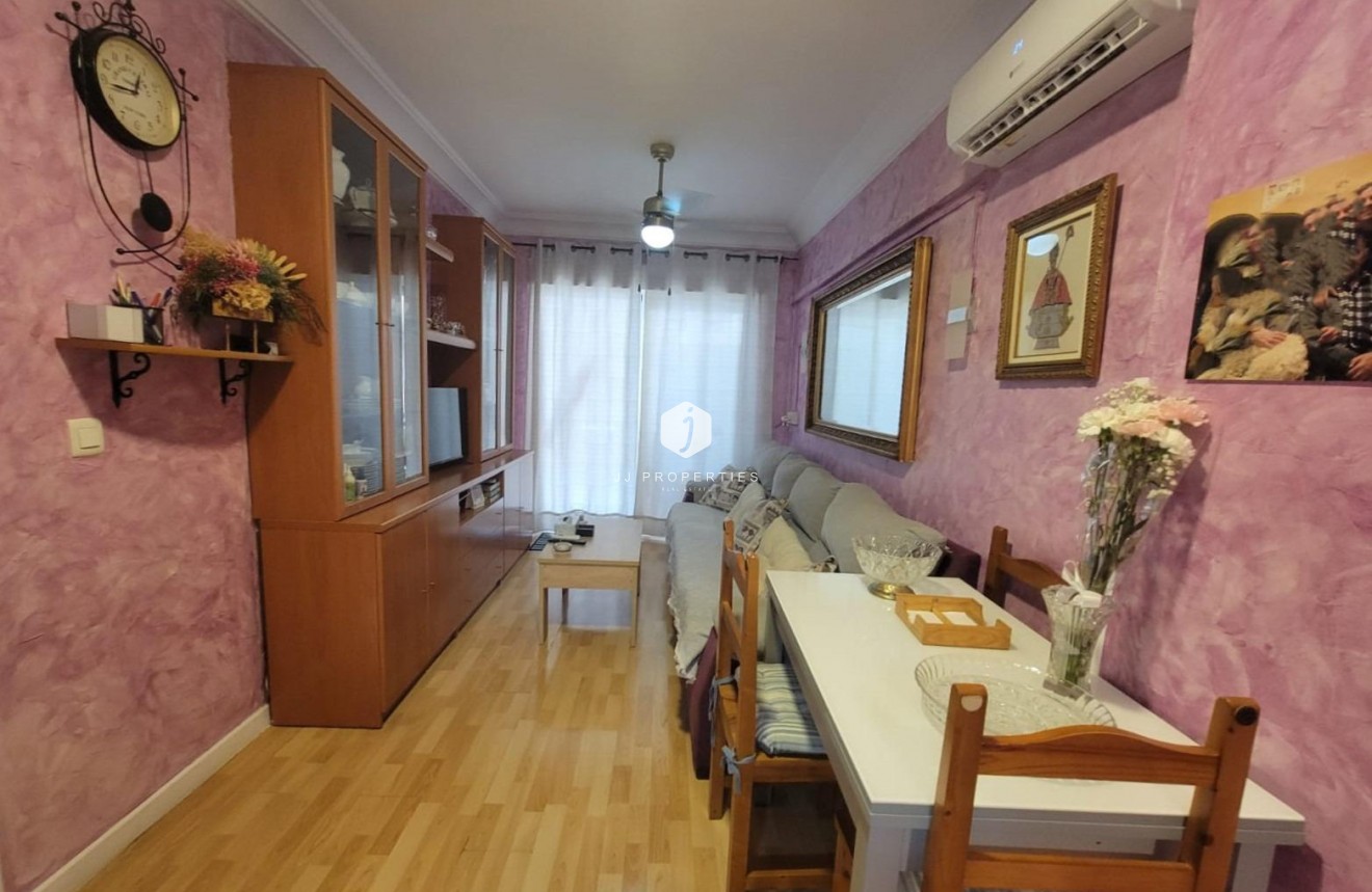 Tweedehands - Appartement / flat -
Torrevieja - Playa del Cura
